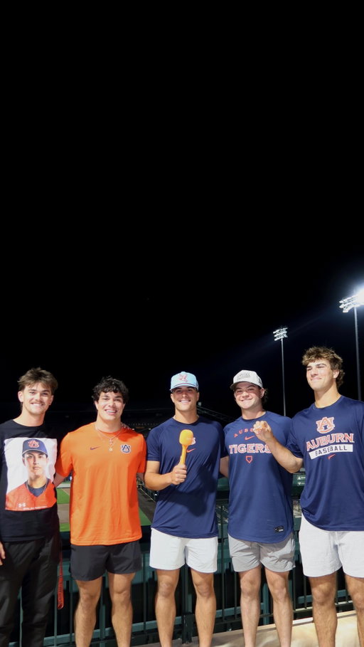pilates girls rise 💅

#auburnbaseball  #auburnuniversity #d1baseball #ncaabaseball #collegebaseball 

🟠 hosted by @kianaflory + @emilyyraelynn 🟠