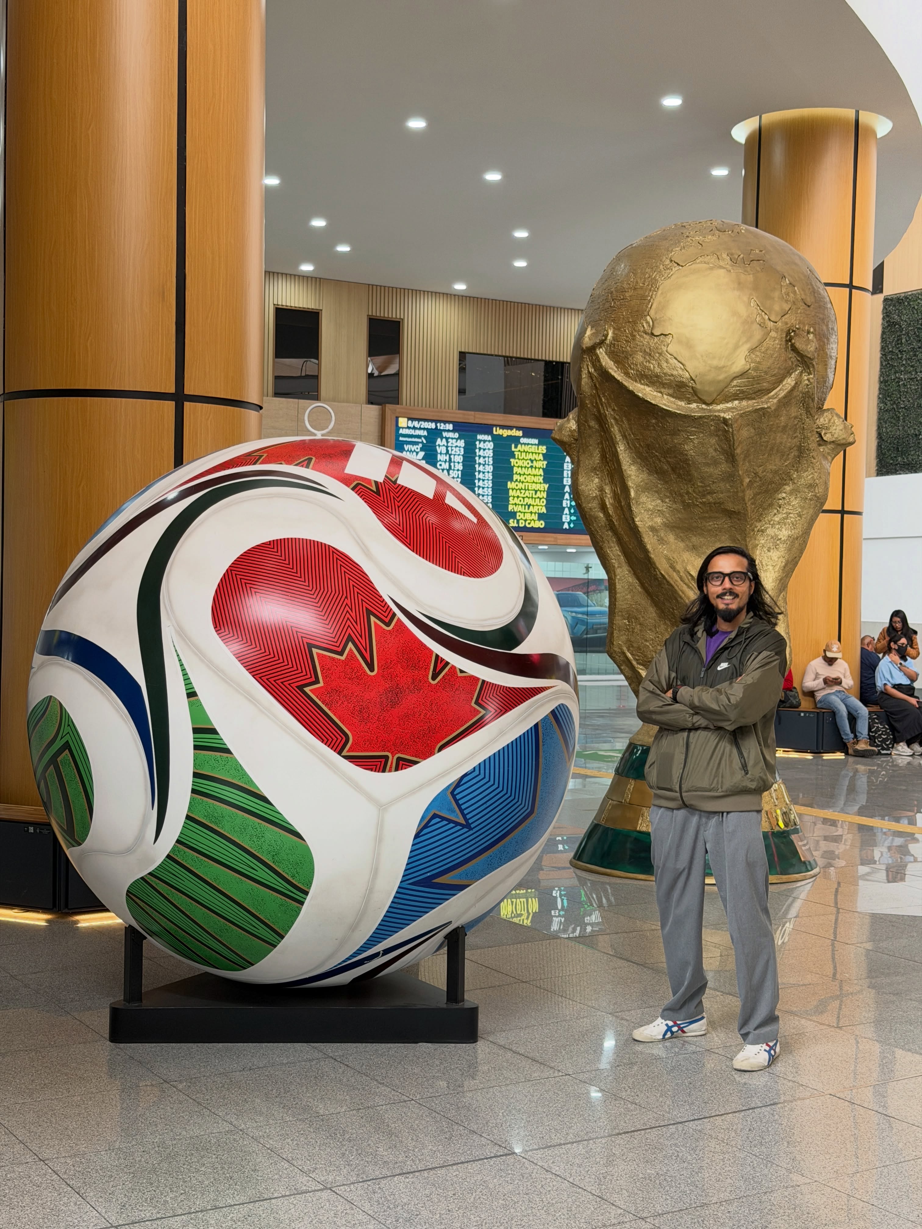 Touchdown Mexico city for Fifa World Cup, with @airbnb 🤙🏼

#airbnbpartner #fifa #football