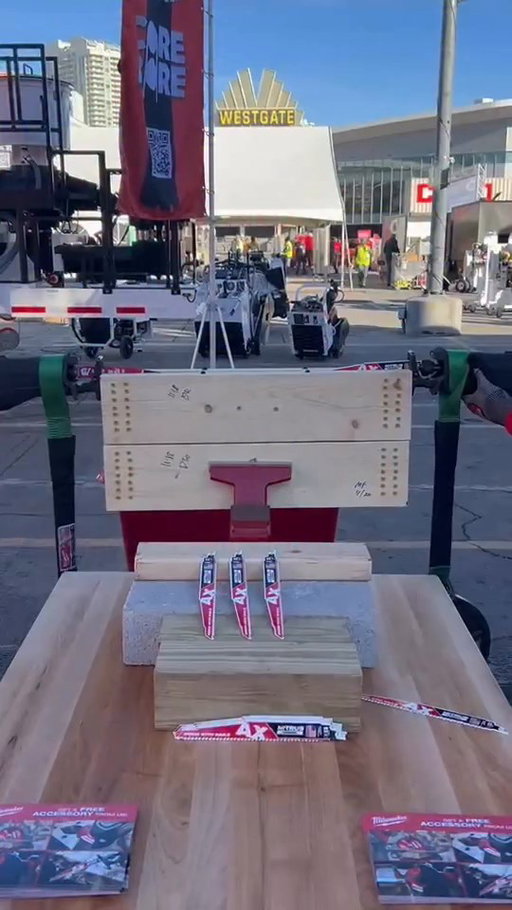 NOW AVAILABLE🚨AX™ w/NITRUS™ Carbide Teeth SAWZALL® Blade for Wood with Nails. Unmatched Life in Nails & Screws.
#MilwaukeeTool #NothingButHeavyDuty
Link in Bio.