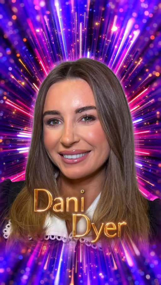 She’s back where she belongs – on the #strictly dance floor. Welcome back @danidyerxx