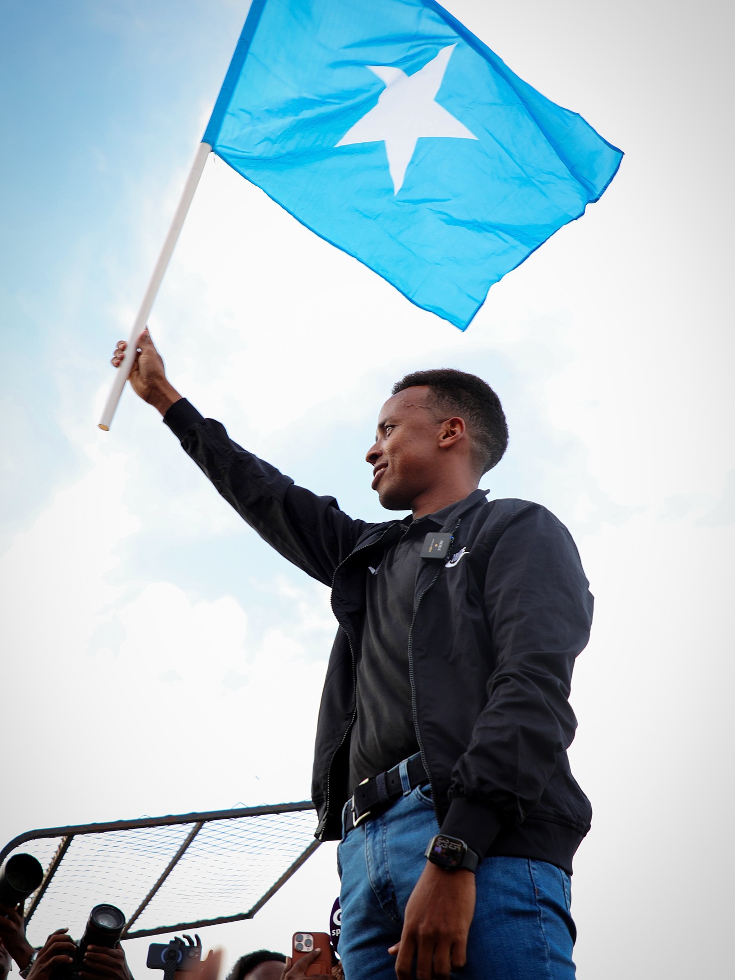 🚨 𝐎𝐅𝐅𝐈𝐂𝐈𝐀𝐋: Omar Artan will referee the 𝐔𝐄𝐅𝐀 𝐒𝐔𝐏𝐄𝐑 𝐂𝐔𝐏 - after being ruled out of the World Cup! 🤩🇸🇴

Artan’s story took an unexpected turn — as after being denied entry into the United States for the World Cup, many thought it would be a setback… but he’ll referee the Super Cup in August.

Somalian fans welcome him as a hero, and he’ll now have a big chance on international stage for 𝐏𝐚𝐫𝐢𝐬 𝐒𝐭 𝐆𝐞𝐫𝐦𝐚𝐢𝐧 𝐯𝐬 𝐕𝐢𝐥𝐥𝐚 🏆

𝐘𝐨𝐮 𝐝𝐞𝐬𝐞𝐫𝐯𝐞 𝐭𝐡𝐢𝐬, 𝐎𝐦𝐚𝐫. 🥹👏🏼