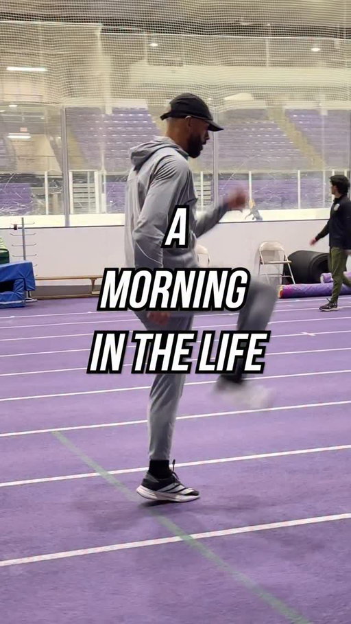 A peek inside my chill workout and stretching routine as an Olympic Decathlete

#Canada #TeamCanada #Sports #Decathlete #TrackAndField