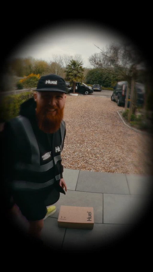 We’ve received footage of a potential Head of Hueligans candidate in the wild.

Known facts:

• Covers suspiciously large distances on foot
• Appears to fuel exclusively on determination & Huel Daily A-Z vitamin cans
• Occasionally delivers Huel orders between runs

Application yet to be confirmed.

More soon.

👀

#HeadOfHueligans