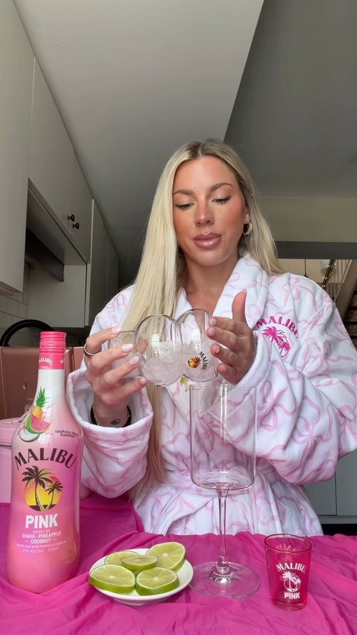 If we’re pregaming girls brunch, I’m showing up with @malibudrinksus 💕🍍🥥
A tropical mix of guava, pineapple, and coconut that’s basically summer in a bottle. Add seltzer, gather the girls, and let the fun begin ☀️
#malibupartner #malibupink #getreadywithpink