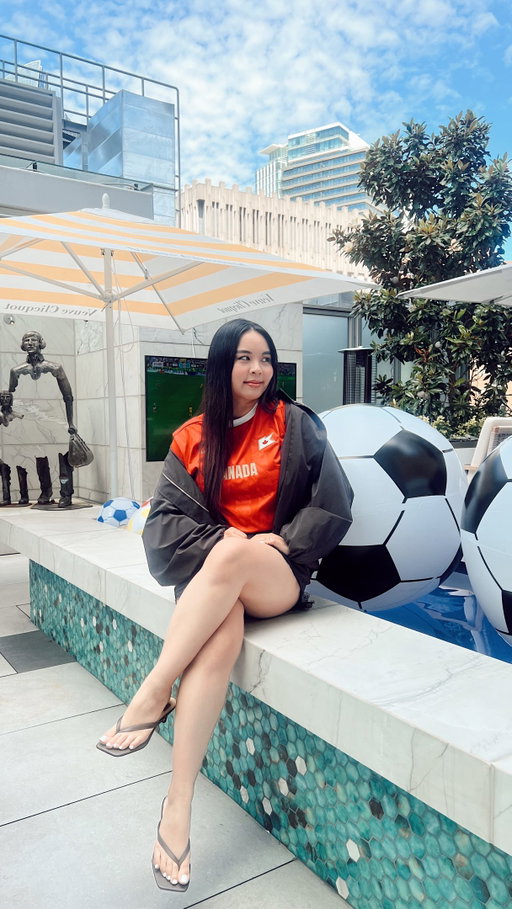 ⚽️ This might be the best place in Vancouver to catch a FIFA match this summer @lavantine_rooftop 

Watch FIFA from the rooftop of the @azurhotelvancouver where every match day comes with panoramic Vancouver skyline views, signature live-fire BBQ features, handcrafted cocktails, and Veuve Clicquot. Catch all the action on rooftop TVs while enjoying an elevated game-day atmosphere in the heart of downtown Vancouver

The Opening Match on June 11 features a live DJ and exclusive Wagyu Caviar Hot Dogs.

📅 Match Days: June 11, 12, 13, 21, 24, 26, July 2, 7 & 19 (Finale)

Special table packages are available for couples and groups, including reserved seating, Veuve Clicquot, fruit platters, and shareable bites. Limited availability—reserve your spot before it’s gone. 

#fifaworldcup #rooftopbar #vancouverbc #vancouverevents #thingstodoinvancouver