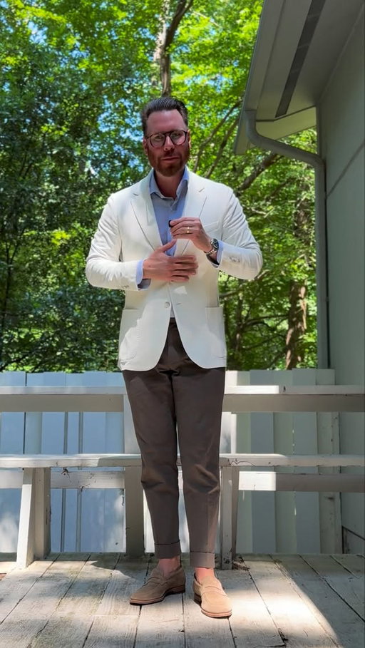 Friday fit! This was something I threw together for a friends dinner last week and thought I would share with you guys. What’s your take on an ivory jacket? I think it’s a fun summer piece, but look forward to hearing your thoughts. #menswear