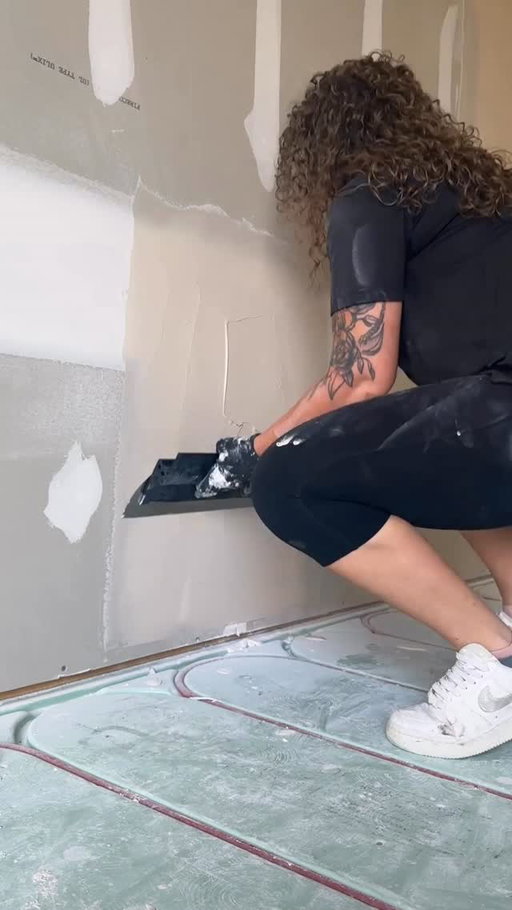 Skimming blades for butt joints are 👌👌 they always turn out soooo nice! #drywall #asmr #reels
