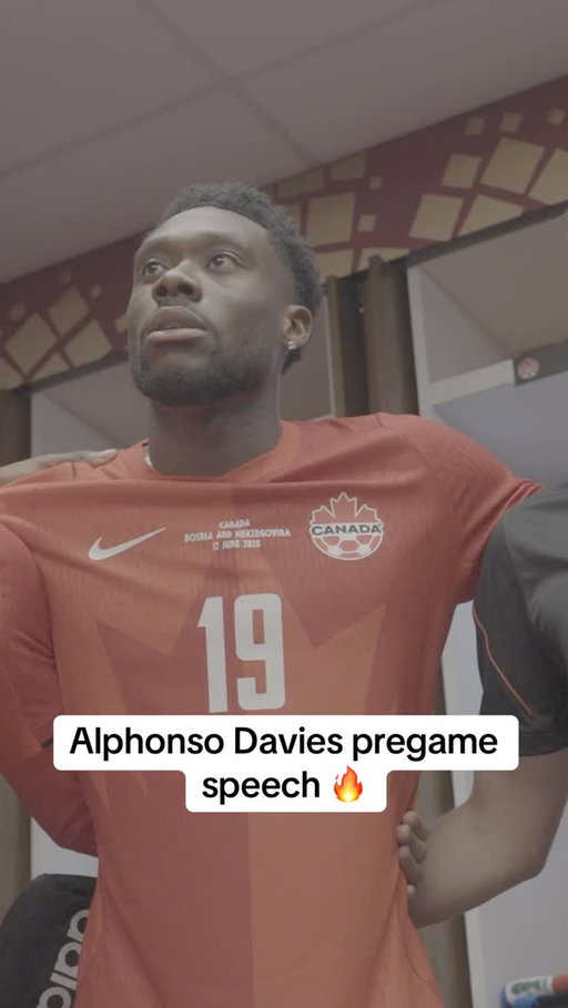 Alphonso Davies delivered an electric pregame speech ahead of Canada’s opening match at the #FIFAWorldCup against Bosnia and Herzegovina! 😤
