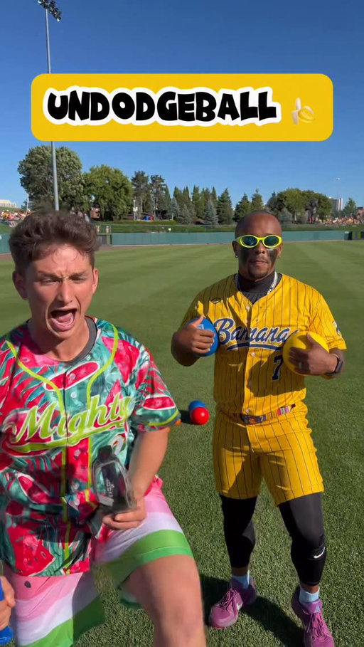 UNDODGEBALL😂🏈🍌 at @thesavbananas Game! #sports #funny #football #game #dodgeball 

@wonderballsusa code “INSANE” 25% off the comfiest undies!