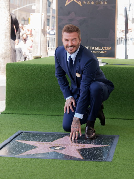 A day I will never forget… thank you @hollywoodchamberofcommerce ⭐️ So grateful to my friend @tomcruise for being here with me and to my wife @victoriabeckham and incredible children for your love and support. Los Angeles holds such a special place in my heart… I came here with a dream of what soccer could be in the US… to be recognised for the part I’ve played in helping grow the sport I love means so much. Amazing to celebrate on the day the World Cup starts in the USA ❤️⚽️