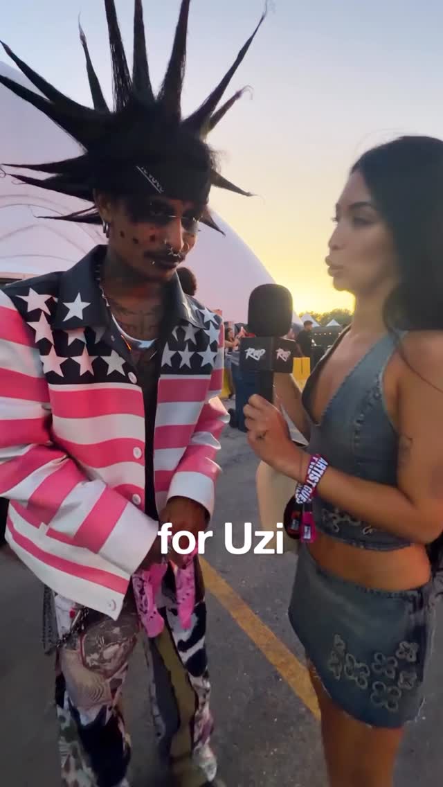 #LilUziVert fan that got brought on stage at Summer Smash speaks on his love for Uzi‼️🔥