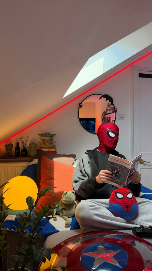 spider-man nights with LED lights 🕷️💡❤️

#apartmenttherapy #roominspiration #bedroomideas #spidey #ledlights

@sonypicturesuk @sonypictures @spidermanmovie @spiderman @playstationuk @playstation @marvel @marvel_uk