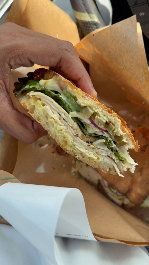 If you haven’t been to @central_market to get a sandwich, you missing out. Great spot to get a great sandwich where you can customize it to your liking. Tons of different breads, meats, sauces & toppings to choose from. Something for everyone here. 

I got ciabatta bread for the first time here & I will be getting all my sandwiches with it from now  on. Lines do be long but it’s worth the wait. 

#centralmarket #houstonfood #houstoneats #houston #foodporm