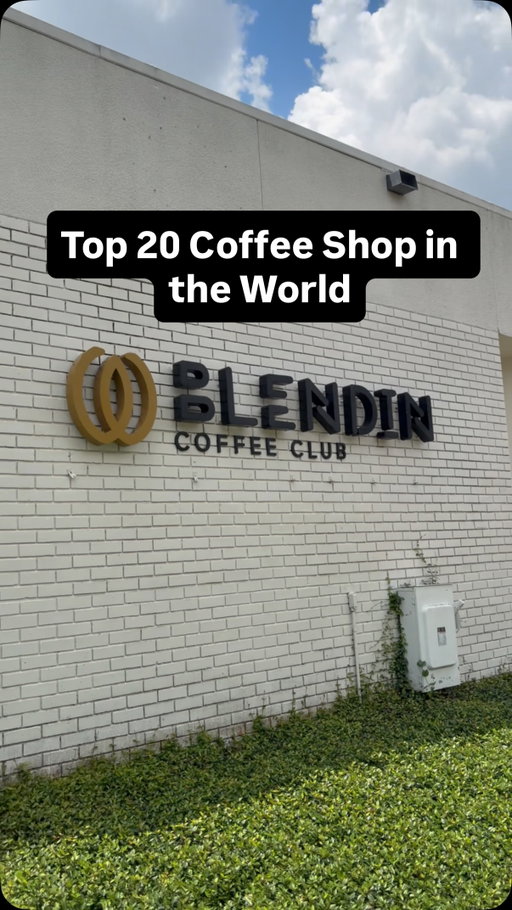 Ranked number 20 by @theworlds100bestcoffeeshops, BlendIn Coffee Club is not only one of the best coffee shops in Houston, but also the world. 

They have a unique seasonal selection of their house roasted beans, with access to some regional cultivars rarely seen in American coffee shops. BlendIn is the first place I ever tried Chinese coffee beans and Taiwanese coffee beans. I cannot say enough how much I adore what they’re doing at BlendIn Coffee Club. 

📍BlendIn Coffee Club 
This is their Sugarland location, but they also have a location off of Allen Parkway in Houston proper. 

Read more about the best specialty coffee shops in Houston here:

https://stephano.me/blog/best-speciality-coffee-houston

#specialtycoffeeroaster #specialtycoffee #houstoncoffeeshop #specialtycoffeehouston #sugarland