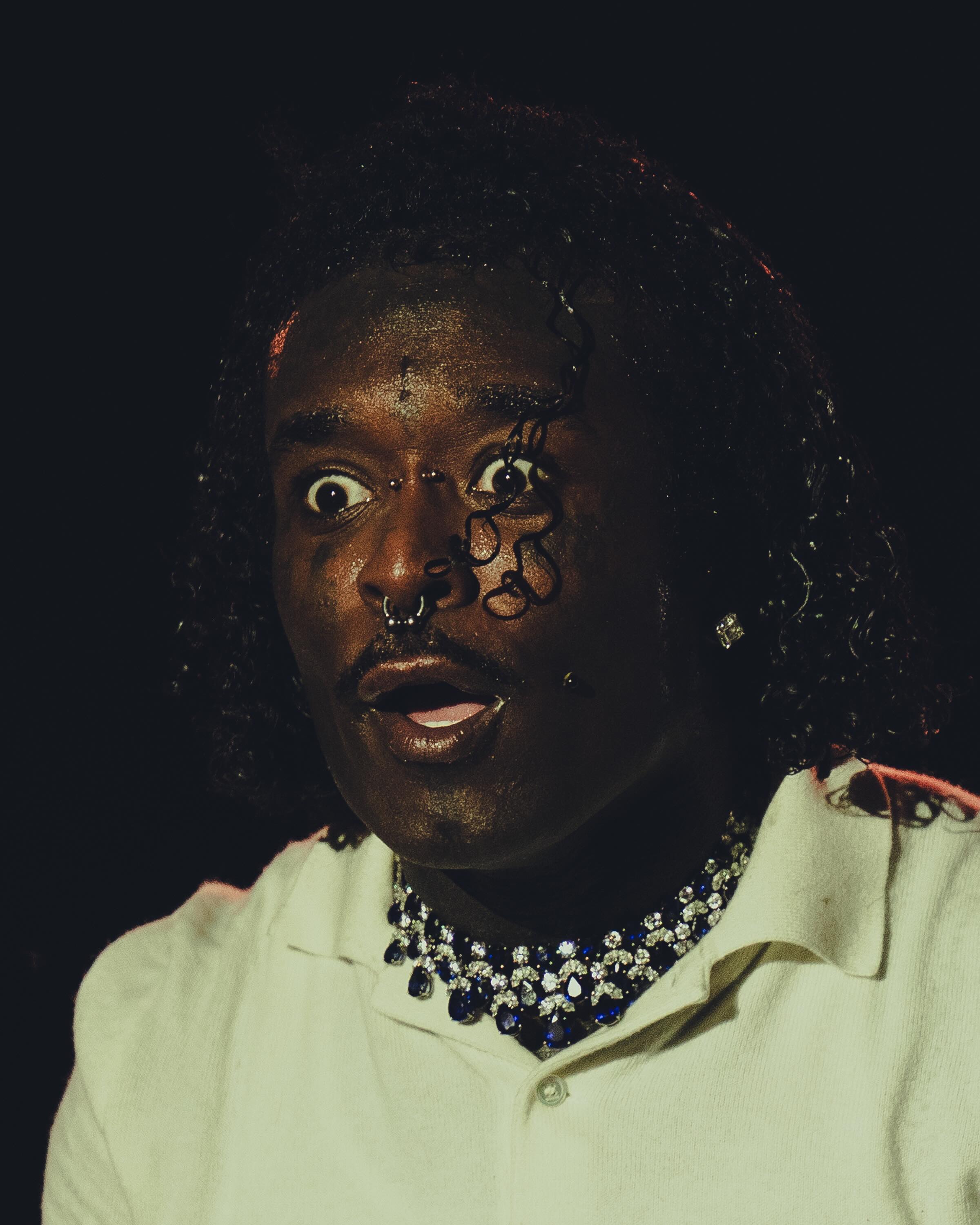Uzi touches down at Summer Smash 🛸

(📸: @johncottermedia @respectivecollective)