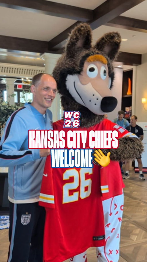 A warm @chiefs welcome for our #ThreeLions 🥁