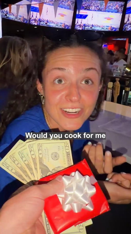 Paying strangers to cook for me in New York ft. @middaysquares  #cookingchallenge #cookforme #cooking #newyork