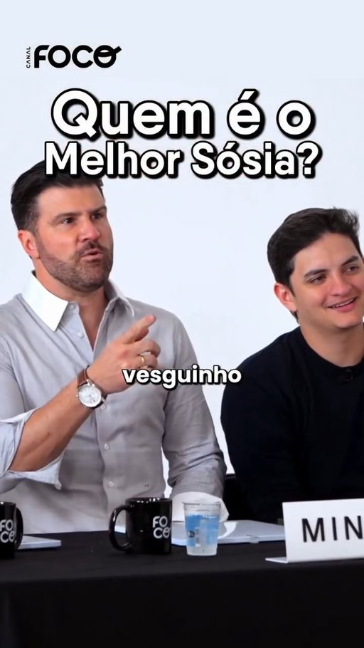 A Copa do Mundo mal começou e já encontramos o Pelé, o Neymar, o Ancelotti e mais algumas figuras que vocês conhecem muito bem. 😂⚽

Na primeira Competição de Sósias do Canal Foco, reunimos alguns dos personagens mais improváveis do futebol para descobrir quem realmente merecia levantar essa taça.

Agora a decisão está com vocês: quem foi o melhor sósia da competição? 👀🏆 Descubra hoje no @canal.foco