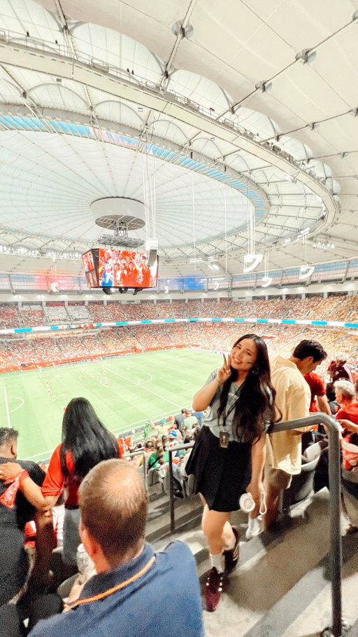 POV: You walk into your very first FIFA World Cup match not knowing what to expect. Surrounded by 50000 thousand passionate fans from around the world, you watch Australia score and the entire stadium erupts. Ninety minutes later, you’re singing and celebrating with people you’ve never met, united by the beautiful game. The energy was electric, the emotions were real, and the memories will last forever. This is why the FIFA World Cup is so special and Vancouver, you absolutely delivered. ⚽🇦🇺✨❤️🌎 

❤️a special thank you to my cousin @plot155 for bringing me to such an unforgettable moment I’ll never forget!

#fifaworldcup #worldcup2026 #vancouver #teamaustralia #fifa
