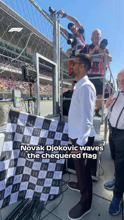 From tennis racket to chequered flag 🎾🏁

Novak Djokovic waved the flag at the conclusion of the Barcelona-Catalunya Grand Prix 💪

#F1 #Formula1 #BarcelonaGP
