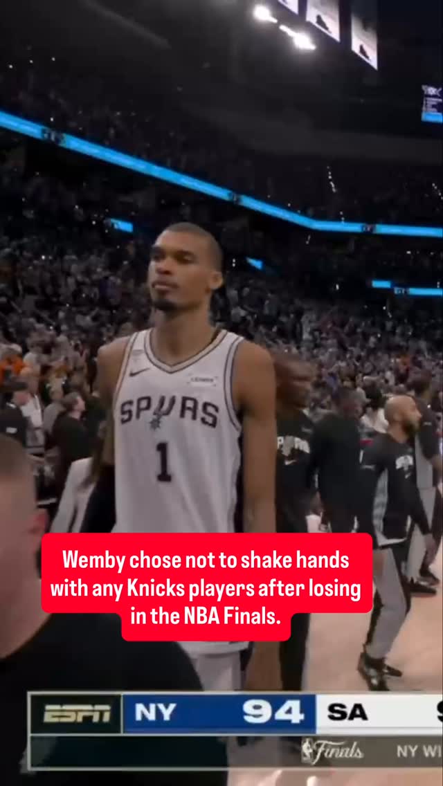 Victor Wembanyama chose not to shake hands with any Knicks players after losing the NBA Finals.

#nba #nbafinals #wemby