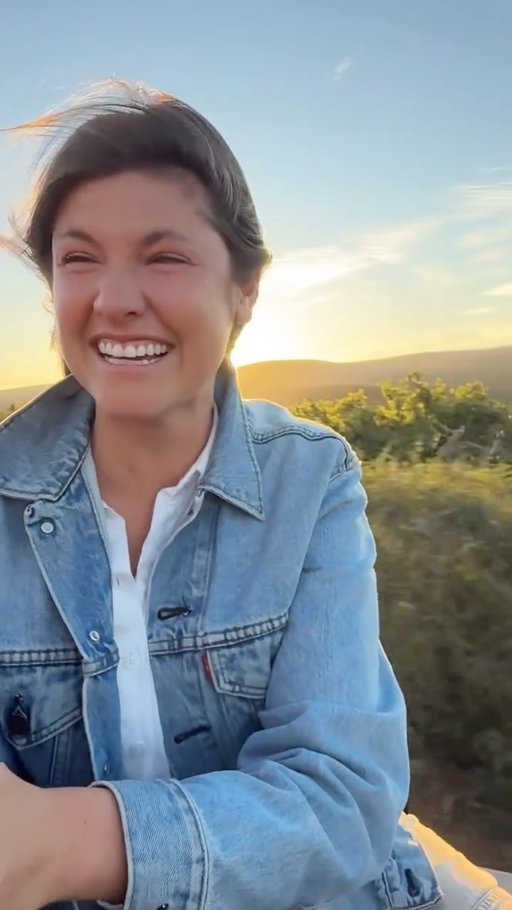 I can’t believe our number one bucket list trip is coming true 😭 We couldn’t stop crying from pure joy of being in safari @kwandwe_ in South Africa. Feeling incredibly grateful to be on the safari of a lifetime with @stanley_safaris