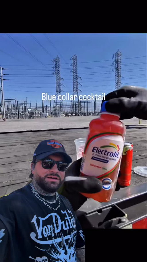 Saw this blue collar cocktail from @roofingpov_ and @tonyeeats posted so I said why not.