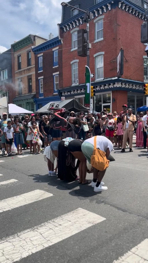 What a beautiful day at the Odune Festival! The celebration of the African Diaspora remains a staple in Philadelphia culture! ✊🏾

@odundefestival #odunde #odundefestival