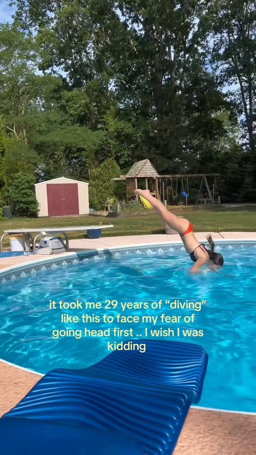 I love how proud my mom and sister were of me LOL I wouldn’t even jump off the diving board until I was 9… she’s 4.. #diving #summer #learning #swim #pool