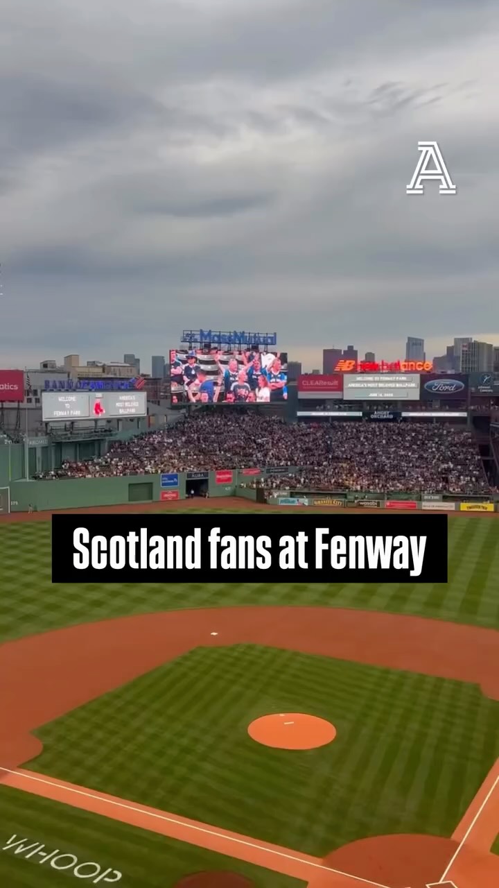 Scotland’s Tartan Army has taken over Fenway Park in Boston 🏴󠁧󠁢󠁳󠁣󠁴󠁿