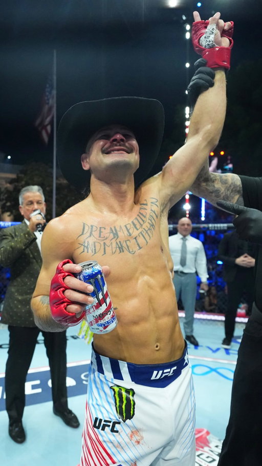 @DIEGOLOPESMMA KNOCKS OUT STEVE GARCIA IN ROUND 2 🔥

Diego Lopes gets the job done in the first fight of @UFC Freedom 250. LFG!

#MonsterEnergy #UFCWhiteHouse