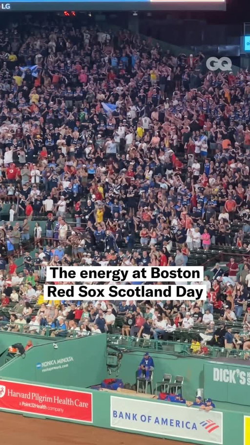 No Scotland, no party 🏴󠁧󠁢󠁳󠁣󠁴󠁿 The Tartan Army is bringing World Cup fever to Boston Red Sox’s Fenway Park ⚽️⚾️ @redsox @newbalance 

Video by @peter_youngjae
