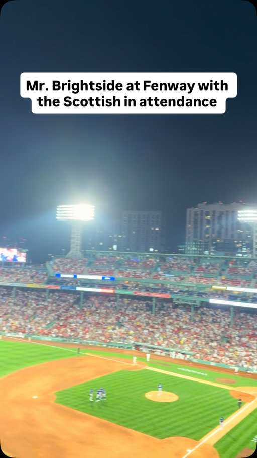 It was electric even though the Red Sox were losing 😂

#redsox #bostonredsox #redsoxnation #mlb