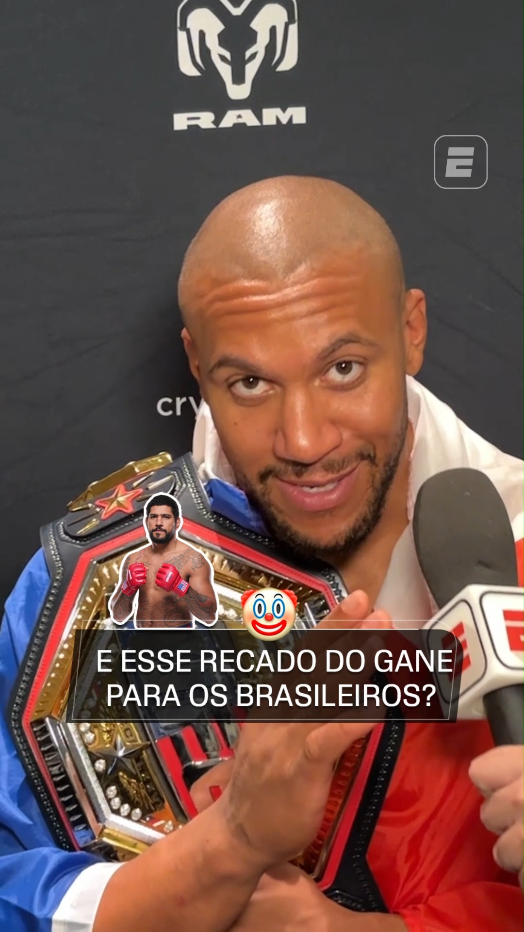 VOU PENSAR SE EU TE DESCULPO, BELEZA? 🫵😡 Após a vitória sobre Alex Poatan, Ciryl Gane pediu desculpa aos brasileiros. Ele está perdoado, fã de esportes?

#ESPNKnockOut #UFC