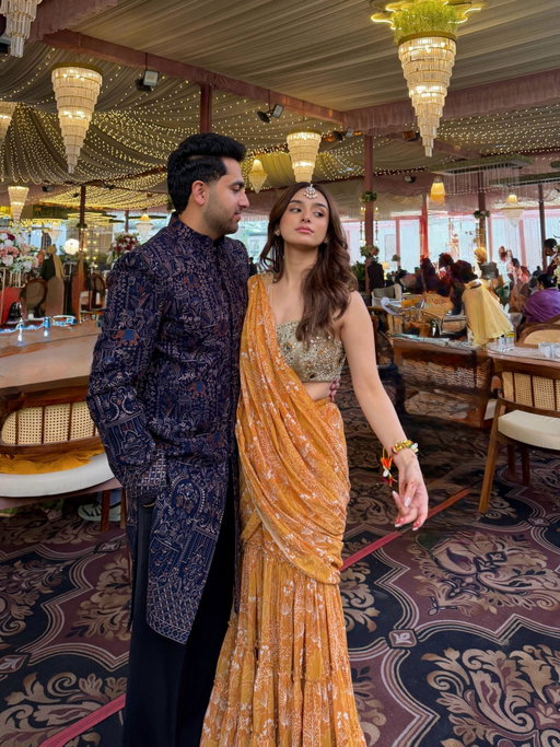 Mr. Husband was sad he didn’t make it to the last post, so this one’s for him 🧡🪬

Outfit details: 
Sharara set @basanti_kapdeaurkoffee 
Bag @azafashions 
Jewellery @indinoorjewellery