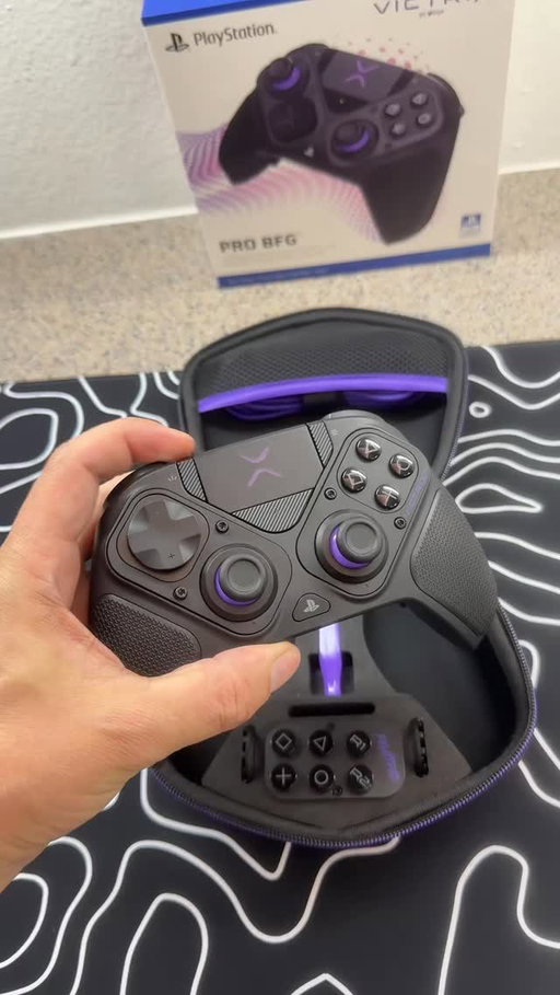 Wow! You can change everything! This is the brand new Victrix Pro BFG Controller you can get now! You have to see this! #kahlagaming @turtlebeach @turtlebeach.pc