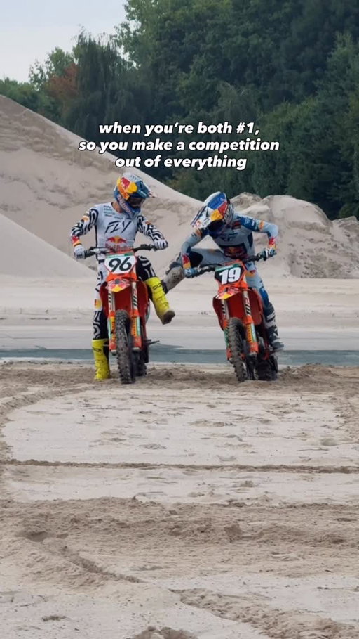 What else do you do when you’re both fighting to be World Champions? 😉

#givesyouwings #geeftjevleugels #donnesdesailes #energydrink