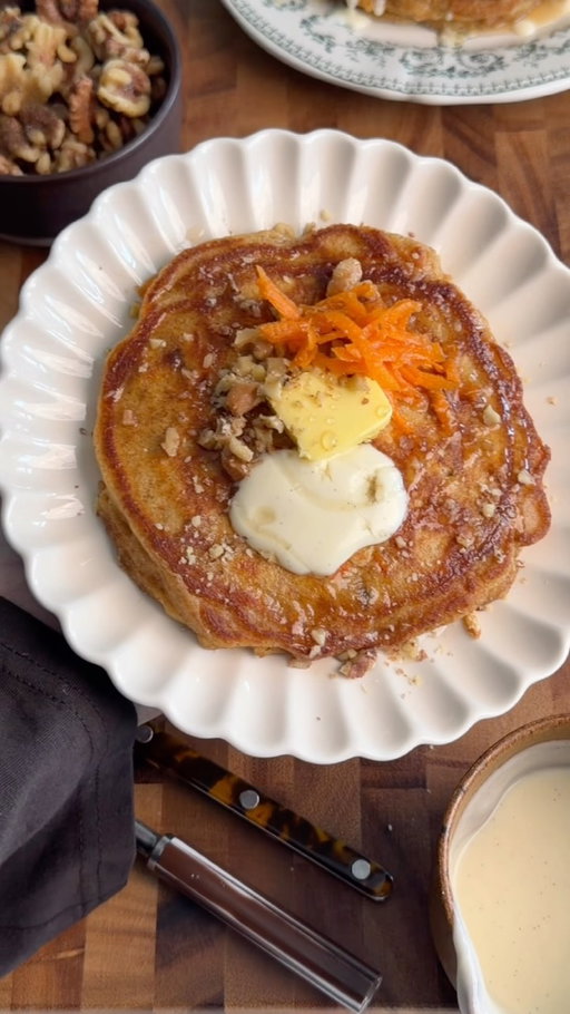🥞🥕Carrot Cake Pancakes with maple vanilla bean cream cheese glaze because dessert for breakfast is always a good idea! Fluffy in the center, crispy on the outside and packed with sweet carrots and the best crunch from @cawalnuts 🤎 
 
Full recipe up on the blog as always — www.moribyan.com or follow the link in bio! 
 
#CAWalnutsPartner #sponsored #recipe #breakfast #pancakes