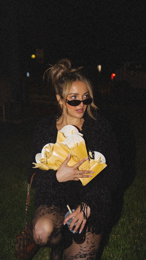 Committed to the content 🍟