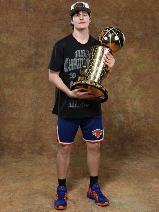🏆