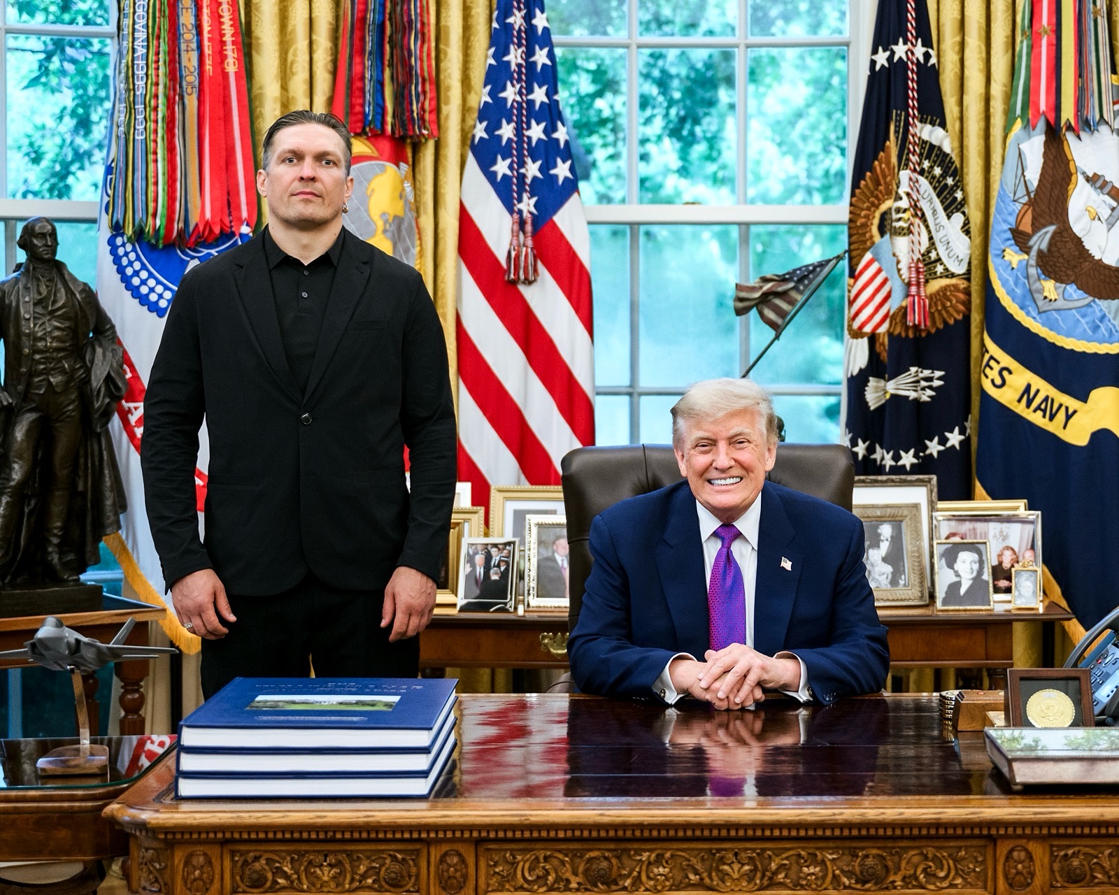 Meeting with the President of the United States @potus at the @whitehouse. Thank you for the invitation, your hospitality and the warm welcome.

Sport truly brings people together, builds respect and connects cultures. I truly appreciate the opportunity to meet and speak in person.