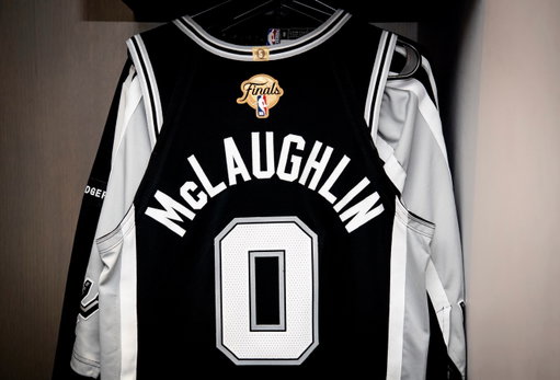 Year 7🙏🏽

Fell short of our goal but man what a Year! 
This team did what nobody except us said we could. Grateful to have been apart of this journey with this group of guys, coaching staff, & organization. Memories & experiences that will be cherished forever. @spurs #GSG 🙏🏽🖤🩶

(Always winning cause of what I have on the last 2 slides🙏🏽❤️@anissaclaiborne)