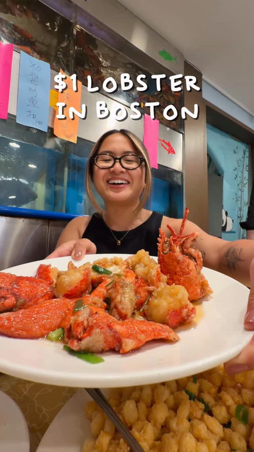🦞 no this isn’t a drill lobster is indeed $1!!!! (EDITED: NOW UNTIL END OF JULY!)

you have to spend $50+ at @chinagourmet first but that’s easyyyy with the amount of food options that they have 

things I ordered:
- Mussels Fried Rice
- Mala Beef
- Mapo Tofu
- Szechuan Eggplant
- Salted Egg Yolk Corn (actually obsessed)
- Mala Crab
- and the $1 Ginger Scallion Lobster duh

I thought I ordered great (and it tasted GREAT) but my friend actually said I should’ve ordered more Fujian food cause that’s what they’re known for!! soooo I am planning a time to come back for sure and try it all 🫡 just to note for your visit 

BUT this $1 deal is only going until the end of June (for now) soooo don’t miss out on this crazy amazing offer and go now!!!!

everyday from 5-9PM‼️

💌

follow @viviandfoodie for more food deals around Boston✨

#boston #massachusetts #lobster #newengland #chinatown lobster in boston, chinese food in boston, cheap eats boston, boston chinatown, downtown boston, boston restaurants, asian food in boston