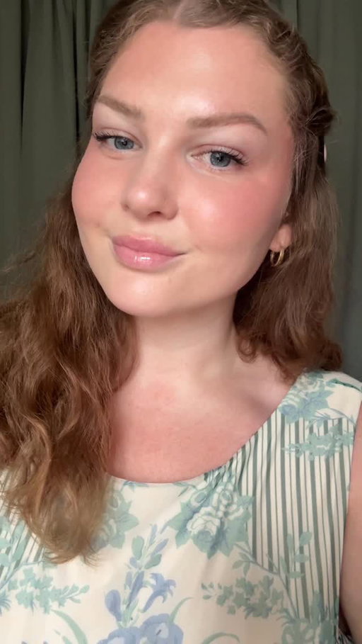 Just too good ❤️ Shade 0.5-2 L’Oreal Paris True Match Hyaluronic Tinted Serum! #LorealParisPartner #TrueMatch @lorealparis #tintedserum #affordablebeauty #skintint