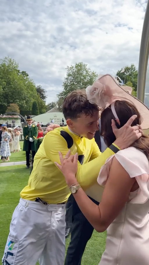 Kisses all round after winning The St James’s Palace Stakes😘😘
