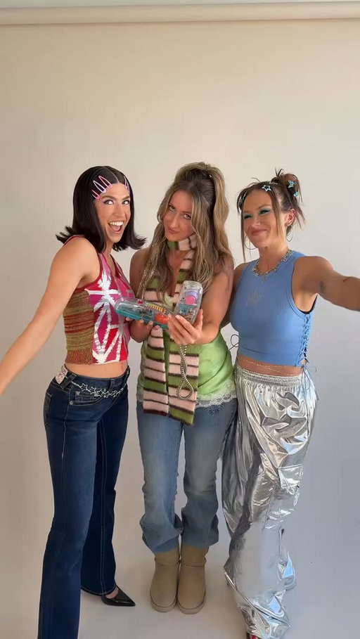 Your new favorite podcast is calling 📞

You Had To Be There drops THIS Thursday wherever you get your podcasts ✨