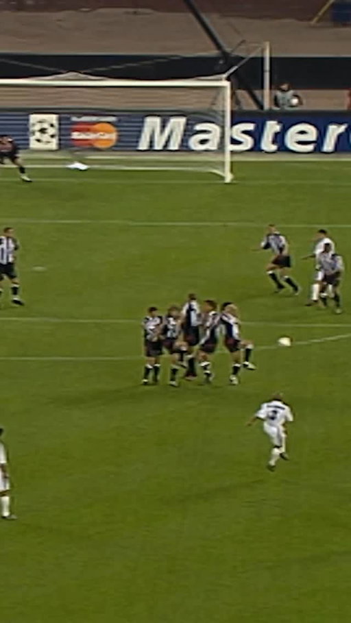 Roberto Carlos’ technique 😱