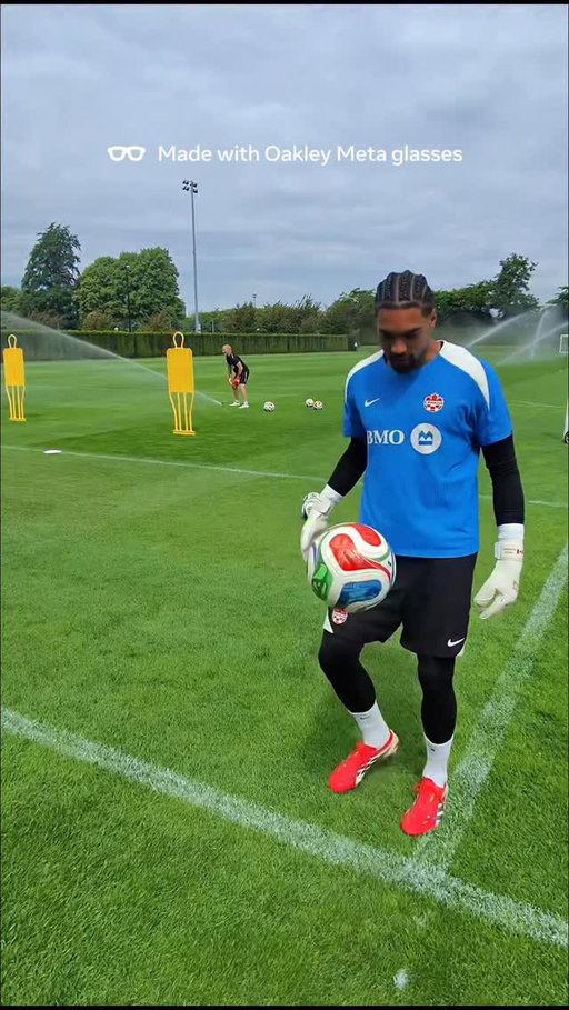 POV: you’re in #CANMNT training ahead of a crucial match against Qatar!

POV : vous êtes à l’entraînement du #CANMNT avant un match crucial contre le Qatar !