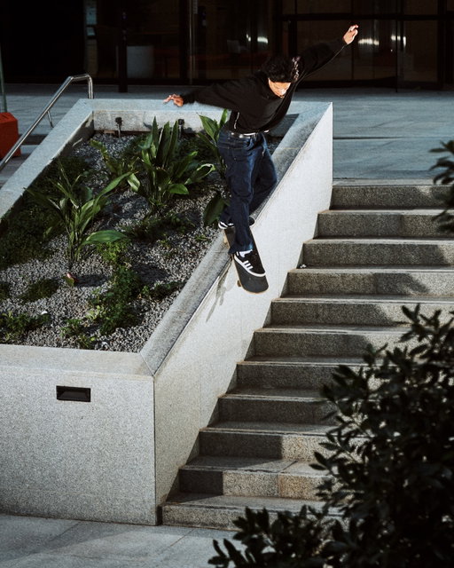 Brad /// Back Smith in Melbourne, Australia 🕶️.

Check out @brad.saunders in the latest issue of @slamskateboarding 📚.

📸 @zandertaketomo
📽️ @cmulhern

#adidasSkateboarding