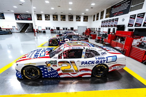 Dressed in the 🔴⚪🔵

Austin Hill's  No. 21 1-800-PACK-RAT Chevrolet is ready for action at the Naval Base Coronado this weekend! Who's ready to see it on track? 🫡